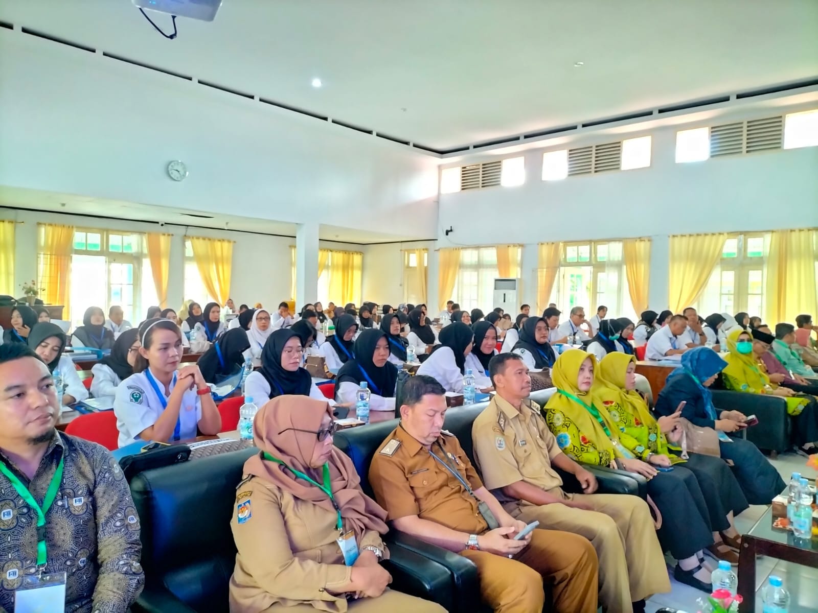 Edukasi kesehatan dan imunisasi di komunitas Mukomuko